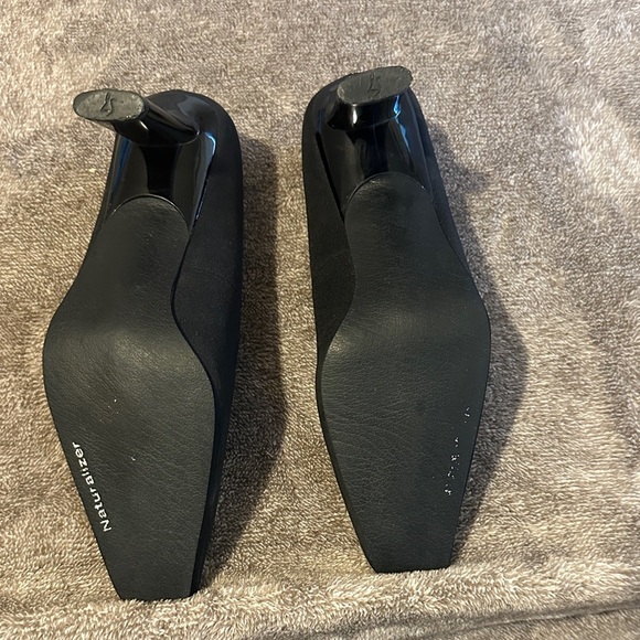 Naturalizer Black Square Toe Pumps with Bow Classic Comfort Heels - Picture 4 of 5